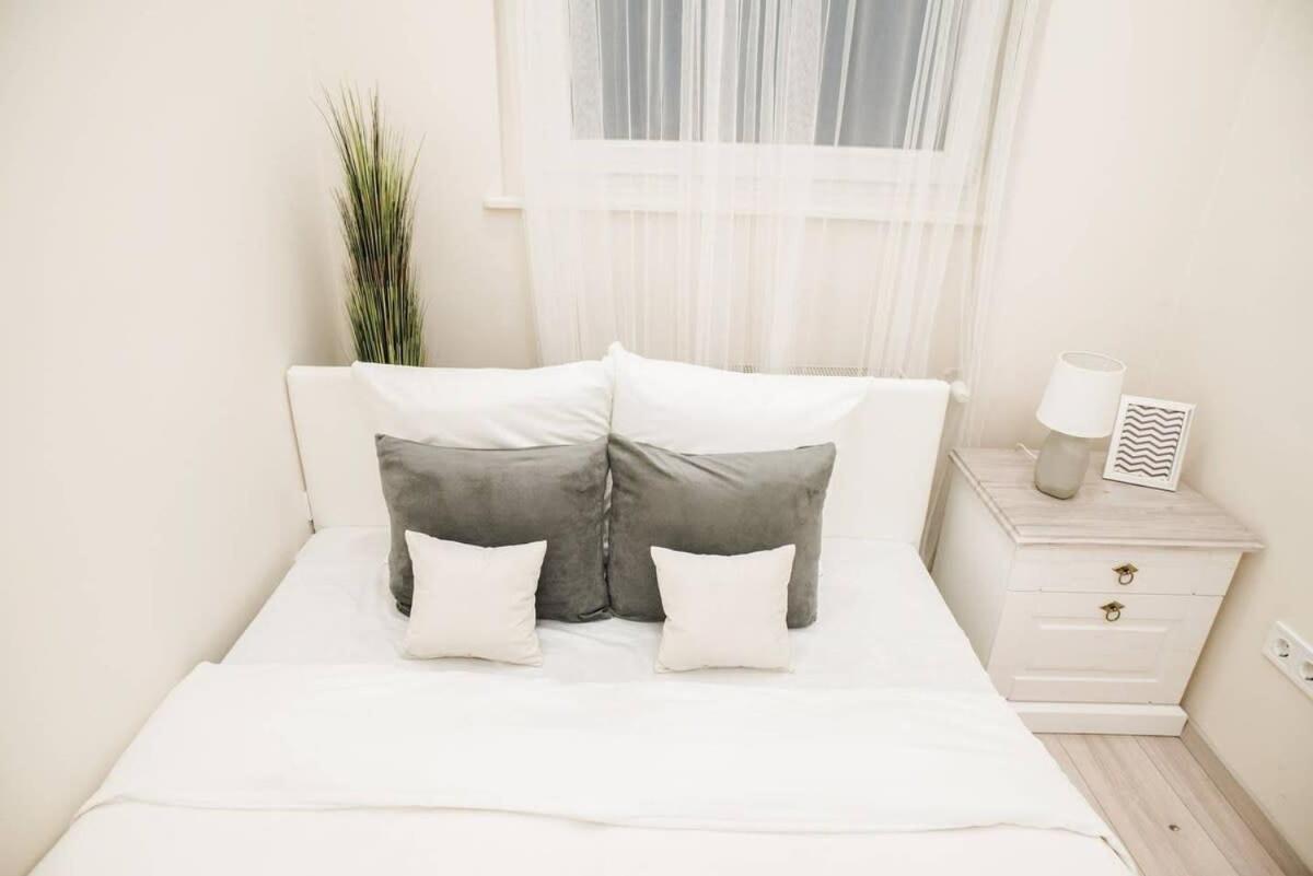 New Luxury Apartment In The Center With A/C Budapeszt Zewnętrze zdjęcie